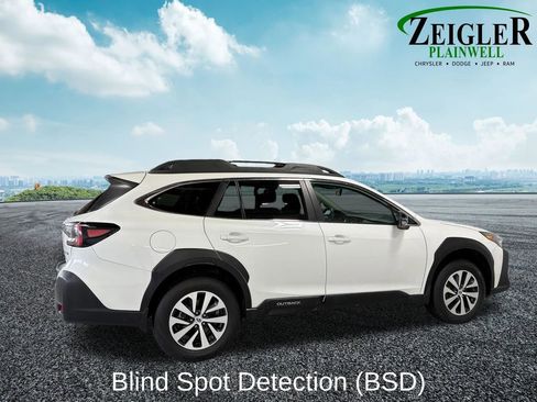 Used 2024 Subaru Outback Premium image 10