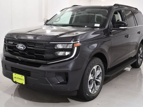 New 2027 Ford Expedition Active AWD/4WD image 2