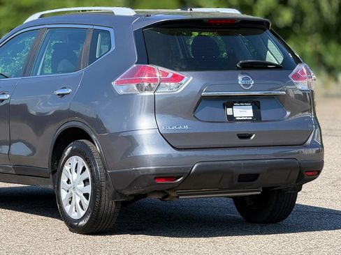 Used 2016 Nissan Rogue SV FWD image 16