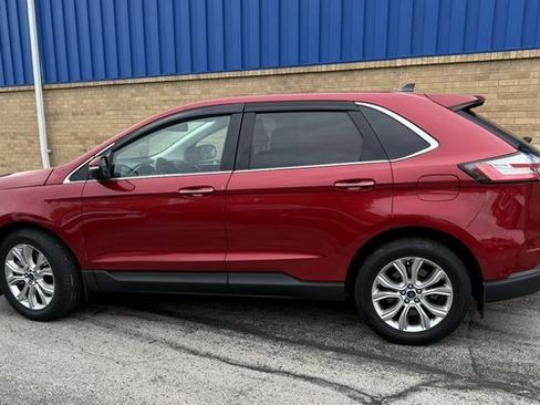 Used 2021 Ford Edge Titanium w/ Equipment Group 301A image 4
