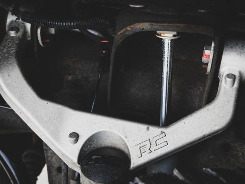 Used 2018 Chevrolet Silverado 2500 LT w/ Midnight Edition image 20