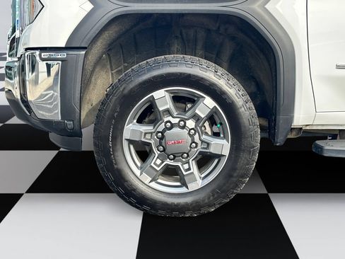 Used 2025 GMC Sierra 2500 SLT w/ SLT Premium Package AWD/4WD image 14