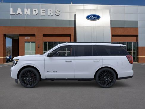 New 2026 Ford Expedition Platinum image 3