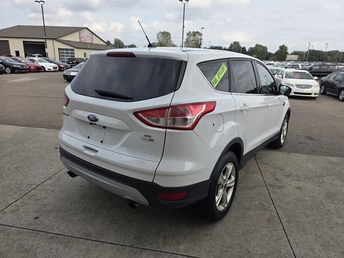 Used 2016 Ford Escape SE image 5