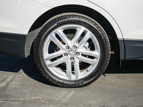 Used 2020 Chevrolet Equinox Premier FWD image 11