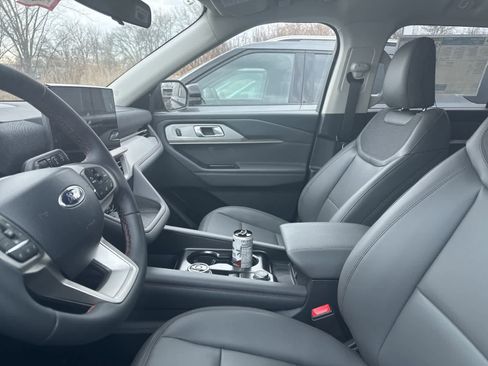 New 2026 Ford Explorer Active w/ Active Comfort Package image 29