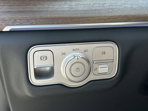 Certified 2026 Mercedes-Benz GLE 350 4MATIC image 36