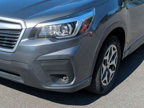 Used 2020 Subaru Forester Premium image 9