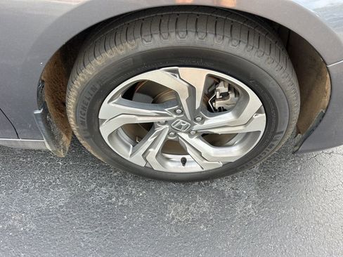 Used 2018 Honda Accord EX-L image 2