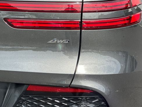 Used 2025 Genesis GV70 2.5T AWD/4WD image 36