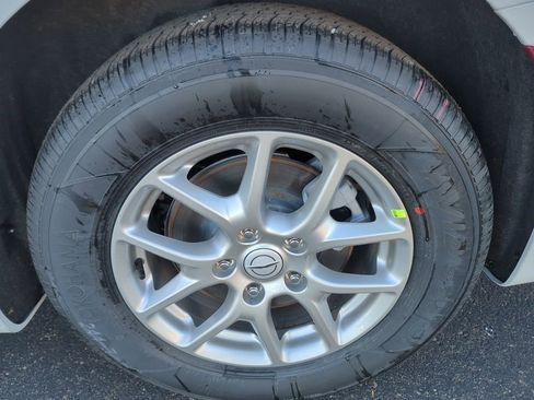 New 2026 Chrysler Voyager LX image 9