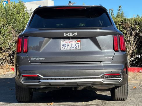 Used 2023 Kia Sorento SX Prestige image 8