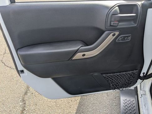 Certified 2016 Jeep Wrangler Unlimited Sahara image 10