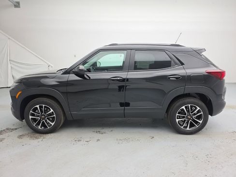 Used 2026 Chevrolet TrailBlazer LT w/ Driver Confidence Package image 8