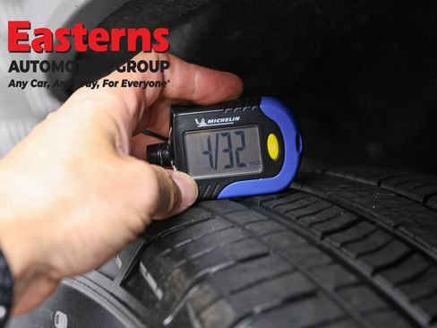 Used 2025 Jeep Grand Cherokee Altitude AWD/4WD image 29