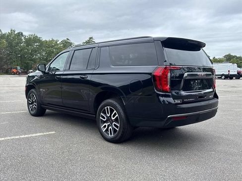 Used 2023 GMC Yukon XL AT4 AWD/4WD image 8