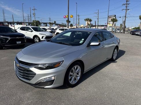 Certified 2020 Chevrolet Malibu LT FWD image 3
