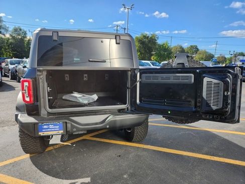 Certified 2024 Ford Bronco Badlands w/ Sasquatch Package image 8