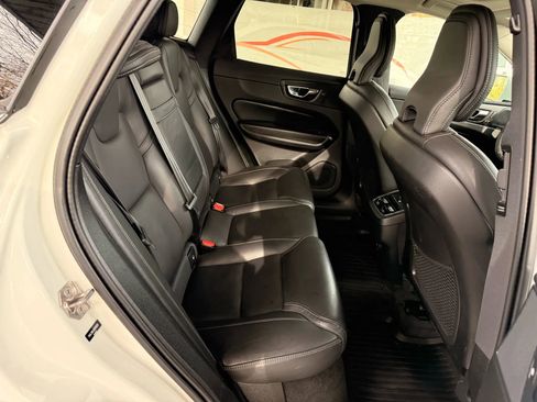 Used 2022 Volvo XC60 B5 Inscription w/ Advanced Package image 25