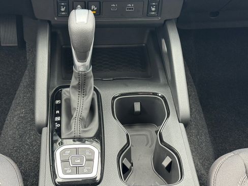New 2026 Nissan Frontier SV w/ All-Weather Content Package AWD/4WD image 19