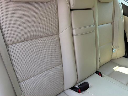 Used 2016 Lexus ES 350 w/ Premium Package w/Wood Trim FWD image 37