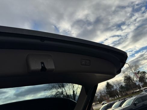 Used 2023 Genesis GV80 3.5T w/ Prestige Matte Package image 17