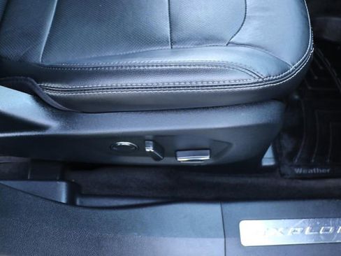 Used 2018 Ford Explorer Limited AWD/4WD image 9