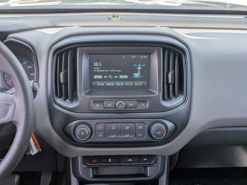 Used 2018 Chevrolet Colorado W/T w/ Custom Special Edition RWD image 19