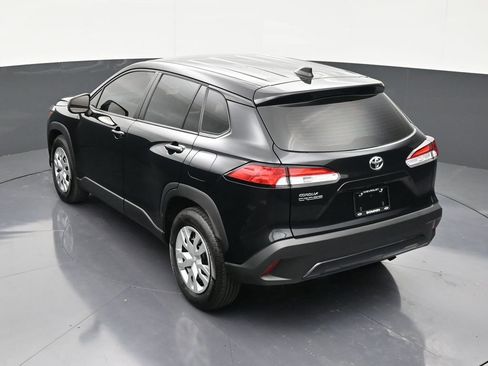Used 2025 Toyota Corolla Cross L FWD image 14
