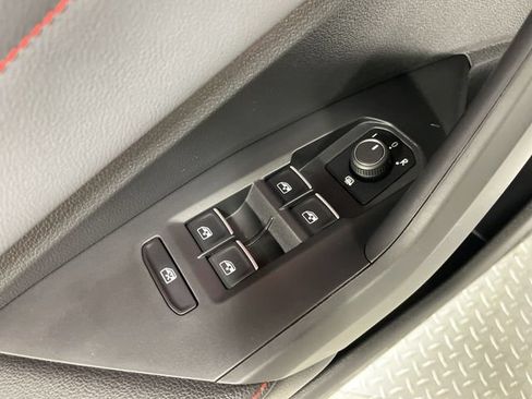 Used 2025 Volkswagen Jetta GLI Autobahn FWD image 13