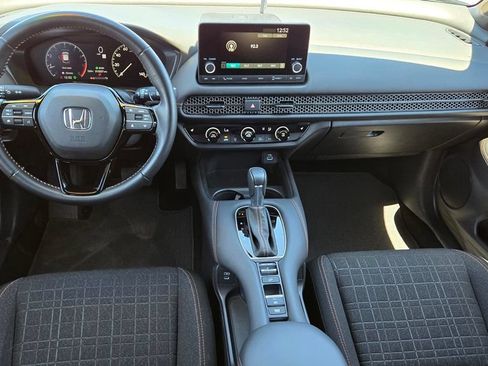 Used 2025 Honda HR-V Sport image 12