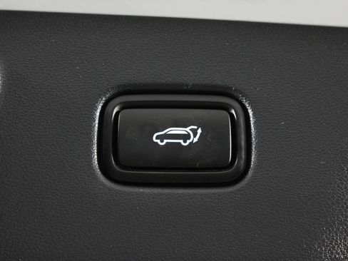 Certified 2022 Hyundai Tucson Limited AWD/4WD image 19