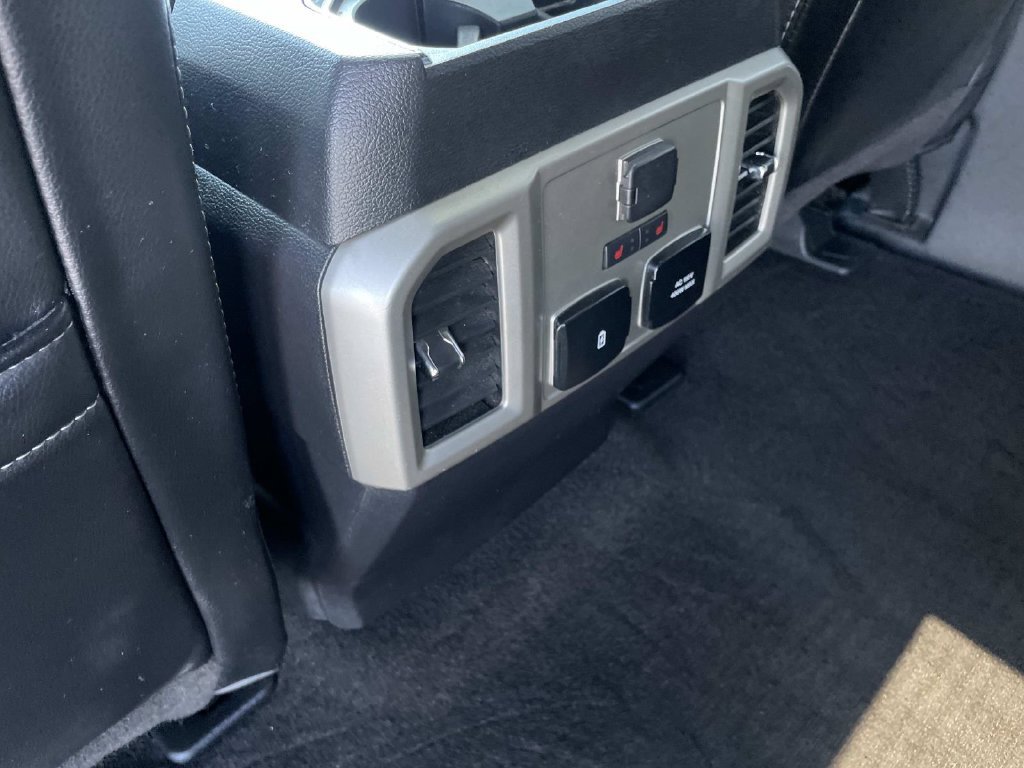 Used 2019 Ford F150 Lariat w/ Equipment Group 502A Luxury AWD/4WD image 10