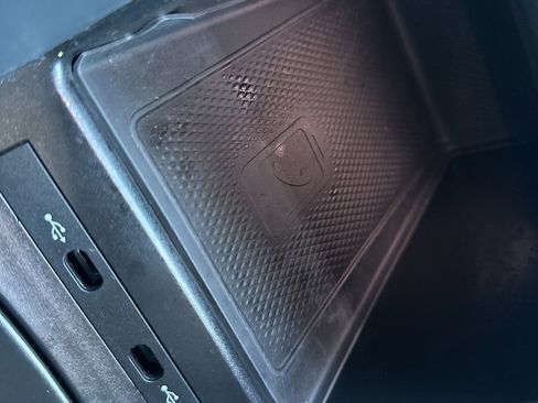 Used 2021 Volkswagen ID.4 Pro image 30