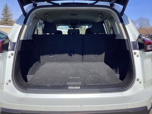 Used 2024 Nissan Rogue SV image 14