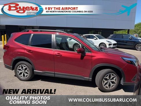 Used 2023 Subaru Forester Premium AWD/4WD image 1