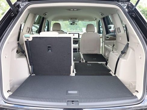 New 2026 Volkswagen Atlas SE image 8