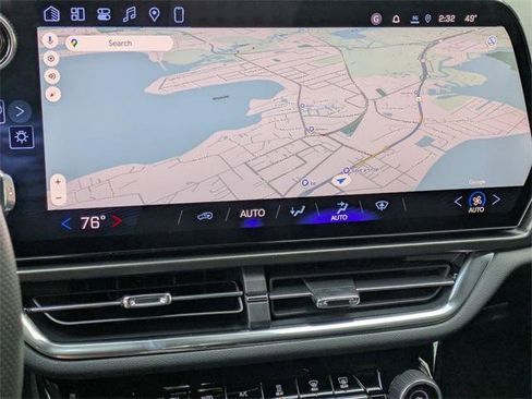 New 2026 Chevrolet Equinox EV LT image 18