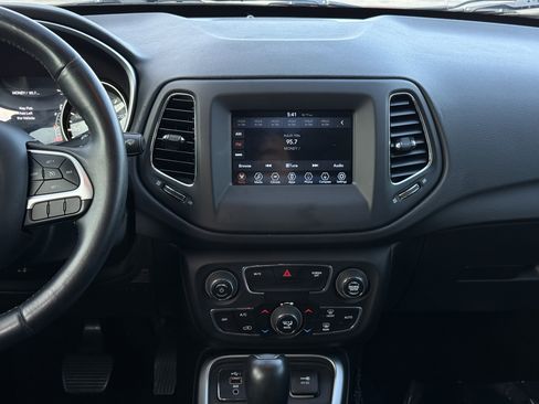 Used 2019 Jeep Compass Latitude w/ Popular Equipment Group image 19