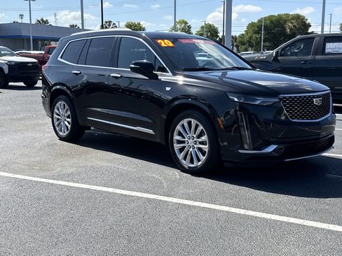 Used 2020 Cadillac XT6 Premium Luxury image 2