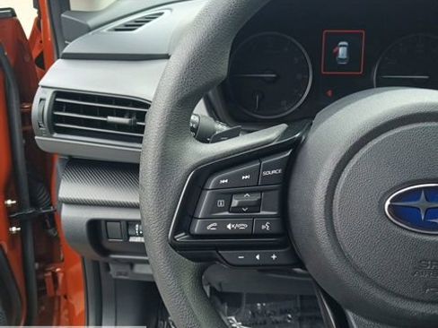 Used 2025 Subaru Crosstrek 2.0i Premium image 41