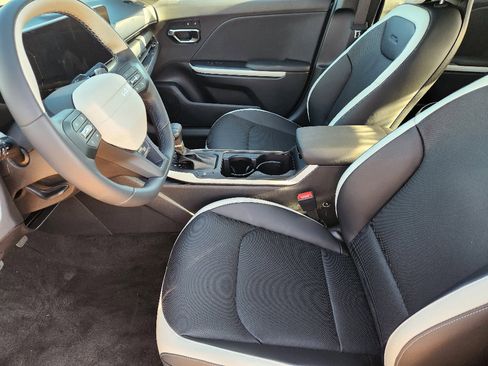 New 2025 Kia K4 GT-Line w/ GT-Line Premium Package image 9