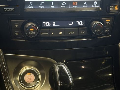 Certified 2018 Nissan Maxima Platinum image 14