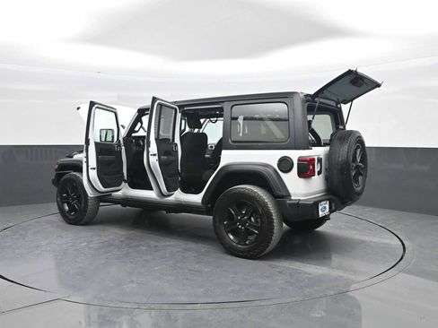 Used 2022 Jeep Wrangler Unlimited Sport AWD/4WD image 44