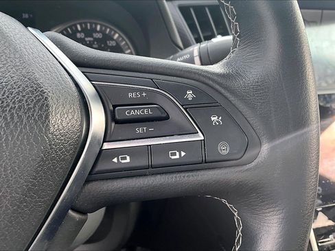 Used 2022 INFINITI Q50 Sensory image 15