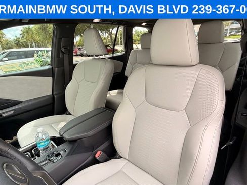 Used 2025 Lexus TX 350 AWD w/ Technology Package image 4