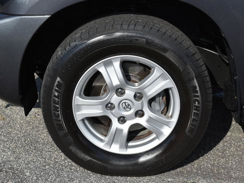 Used 2013 Toyota Sequoia SR5 AWD/4WD image 34