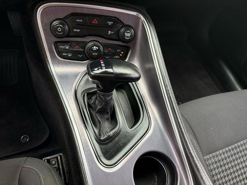 Used 2018 Dodge Challenger SXT w/ Blacktop Package RWD image 30