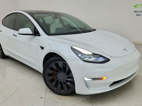 Used 2022 Tesla Model 3 Performance AWD/4WD image 1