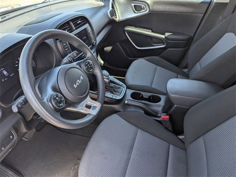 Used 2022 Kia Soul LX w/ Technology Package image 21